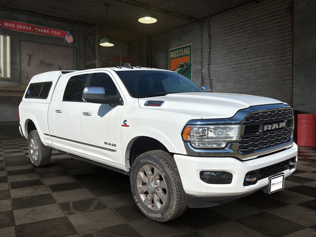 Used 2022 RAM 2500 Limited AWD/4WD image 2