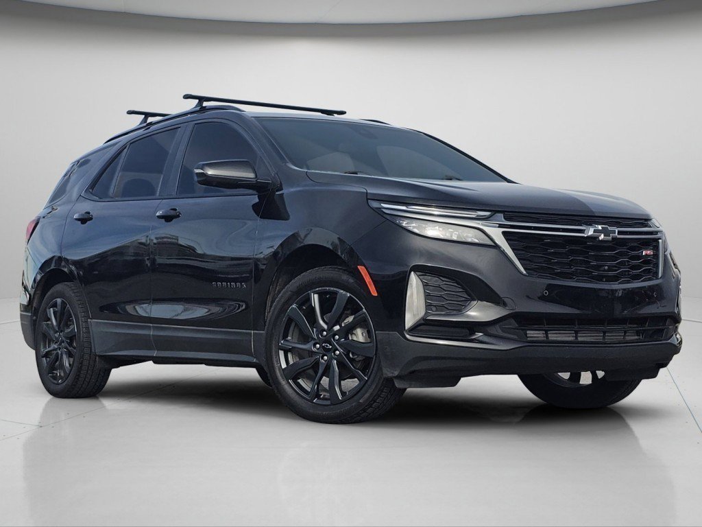 Used 2022 Chevrolet Equinox RS w/ RS Leather Package image 2