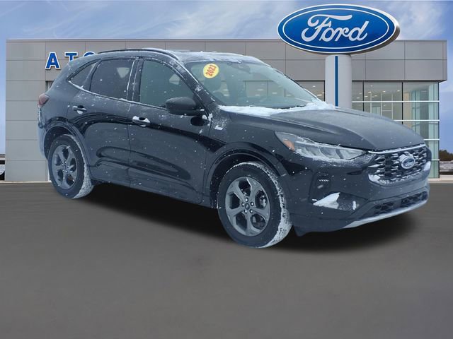 Certified 2023 Ford Escape ST-Line w/ Tech Pack #1 image 5