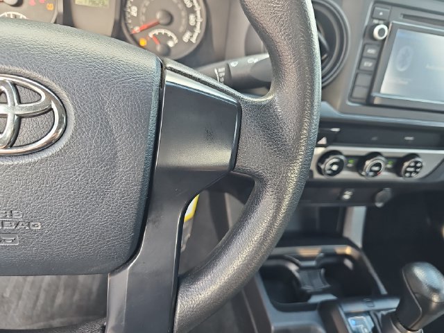 Used 2017 Toyota Tacoma SR AWD/4WD image 18