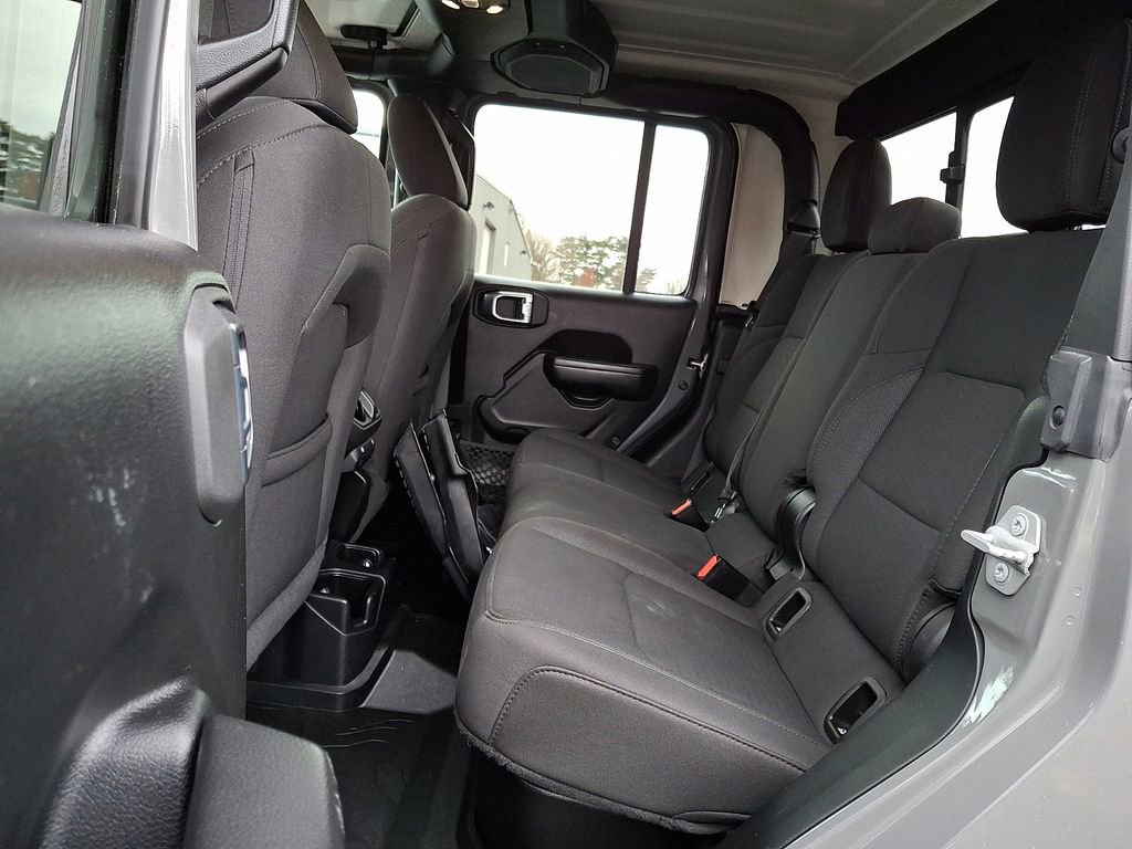Used 2021 Jeep Gladiator Willys image 10