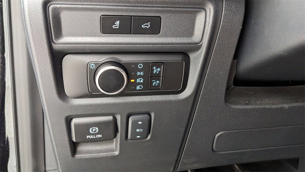 Certified 2024 Ford Expedition XLT image 23