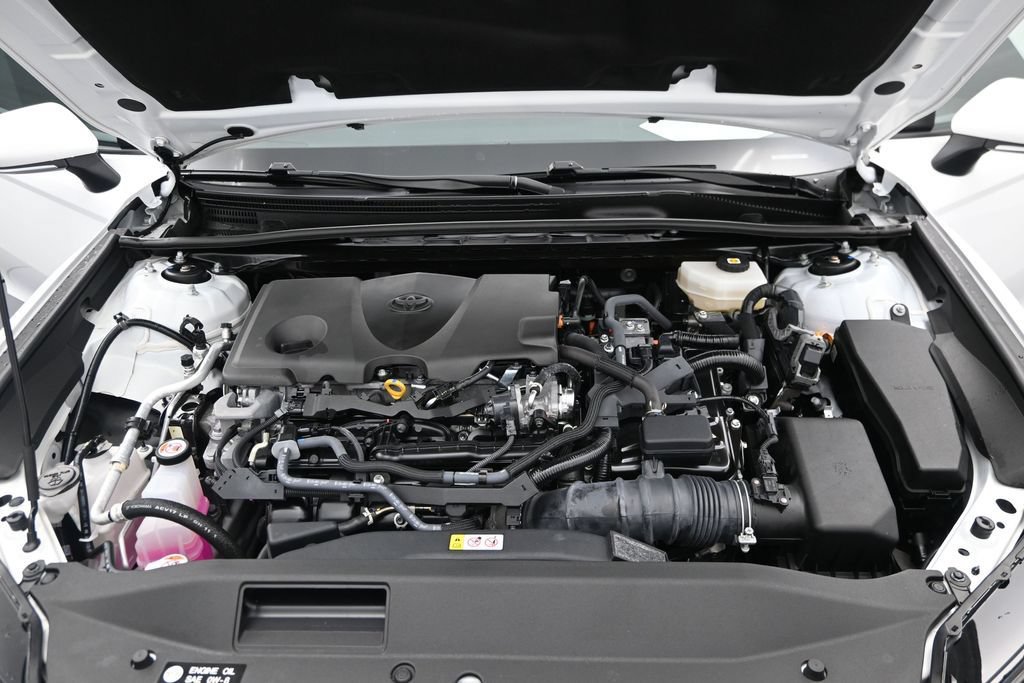 Used 2025 Toyota Camry SE FWD image 17