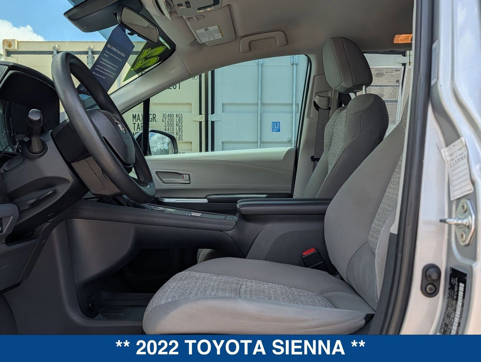 Used 2022 Toyota Sienna LE image 20