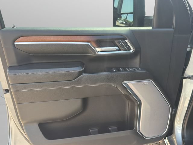 Used 2024 GMC Sierra 2500 Denali w/ Denali Reserve Package AWD/4WD image 17