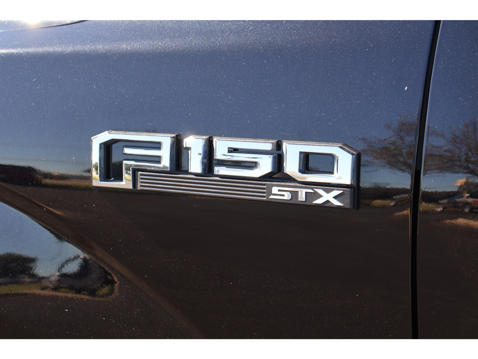 Certified 2019 Ford F150 XL w/ Equipment Group 101A Mid RWD image 4