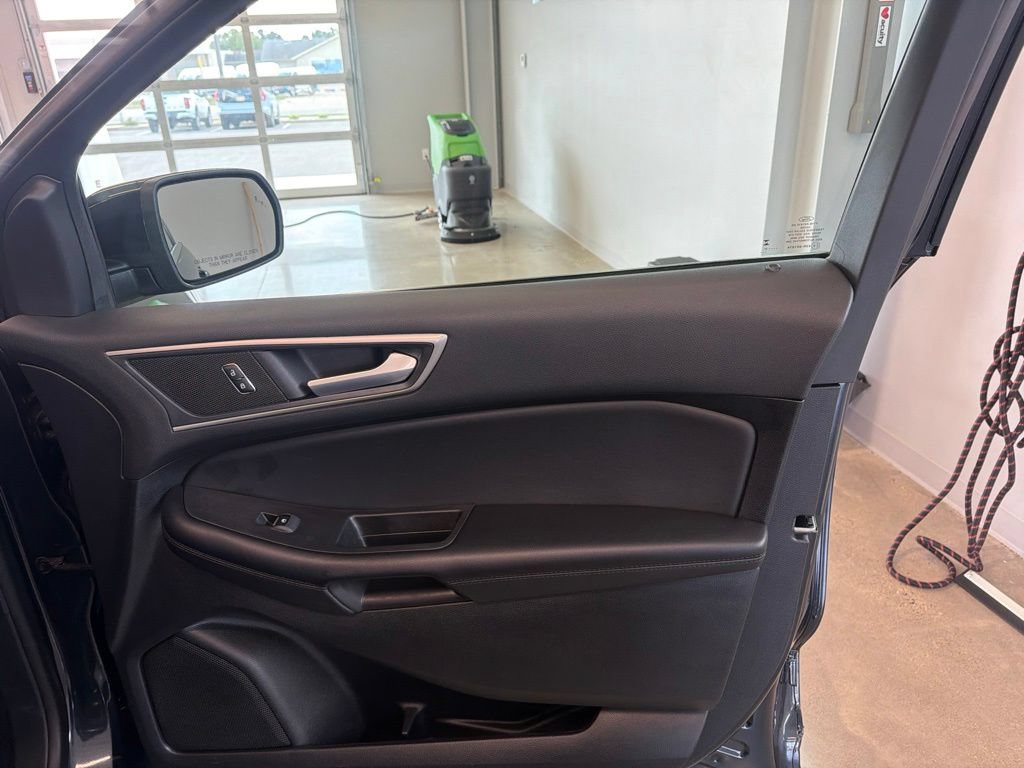 Certified 2024 Ford Edge SEL w/ Convenience Package AWD/4WD image 97