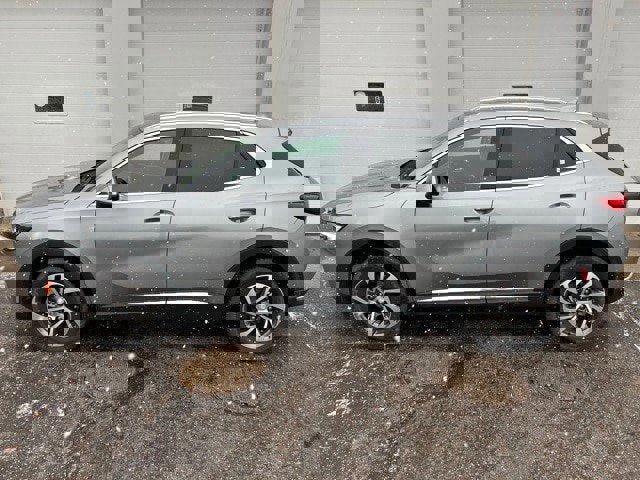 Used 2023 Buick Envision Essence image 5