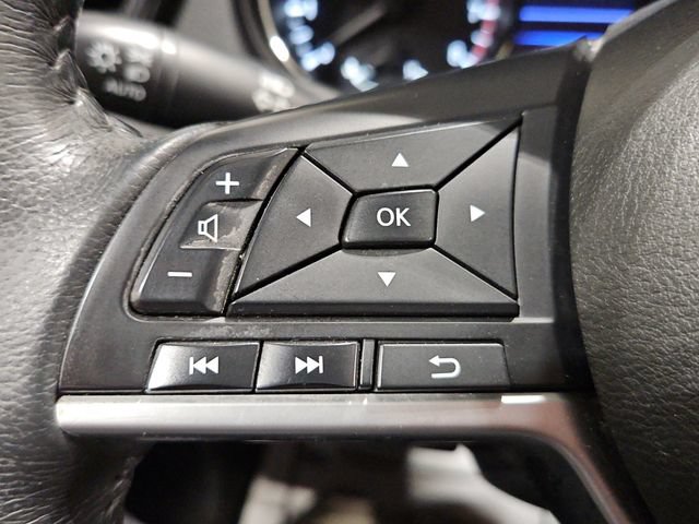 Used 2018 Nissan Rogue SV AWD/4WD image 33