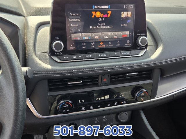 Used 2024 Nissan Rogue SV FWD image 17