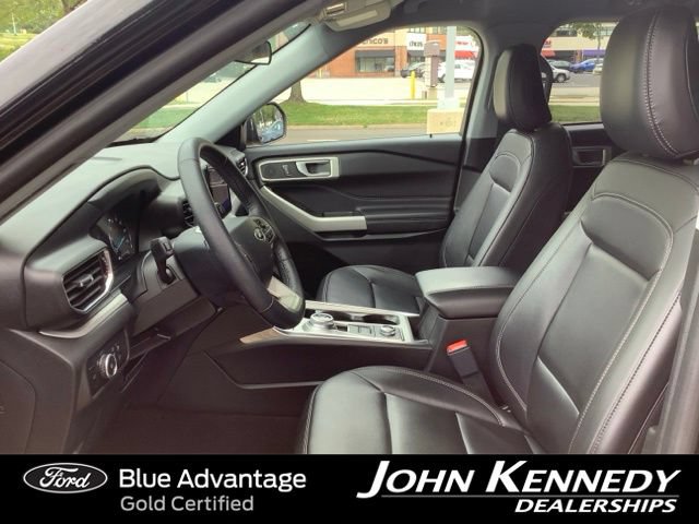 Certified 2023 Ford Explorer XLT w/ Equipment Group 202A AWD/4WD image 8