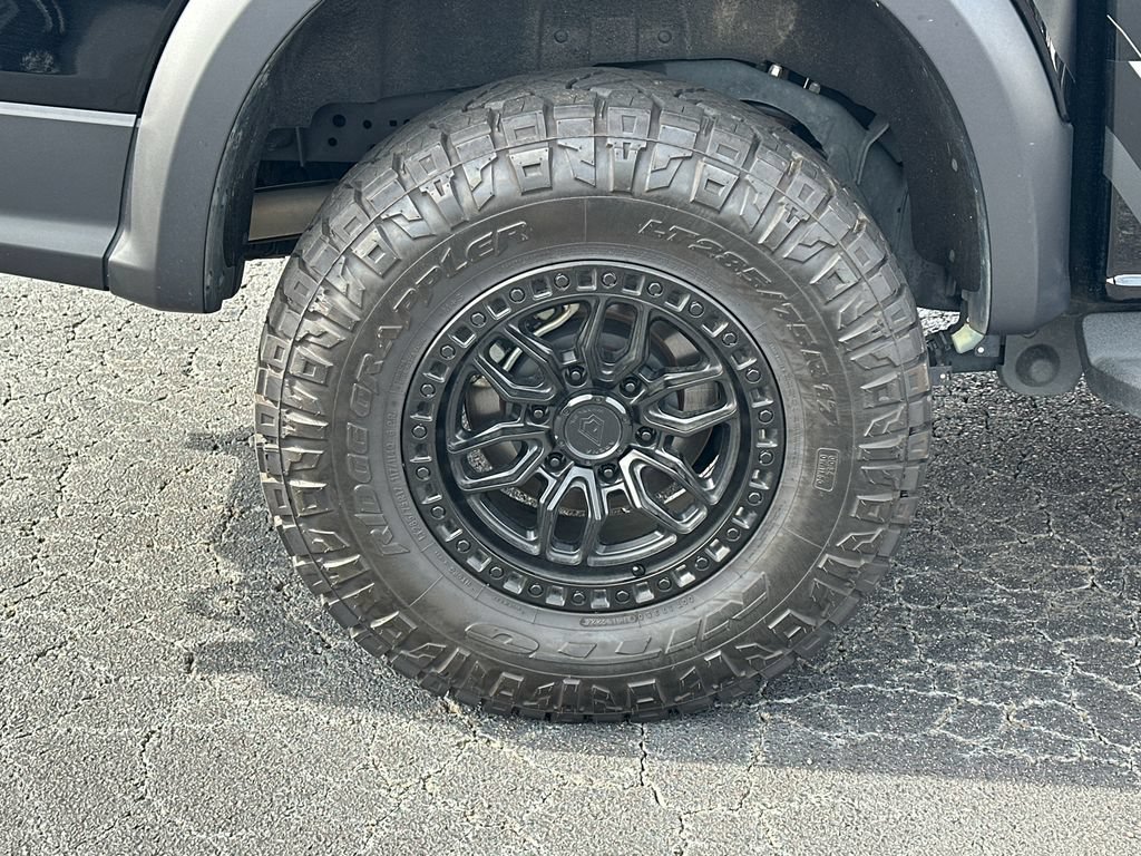 Certified 2025 Ford Ranger Raptor AWD/4WD image 17