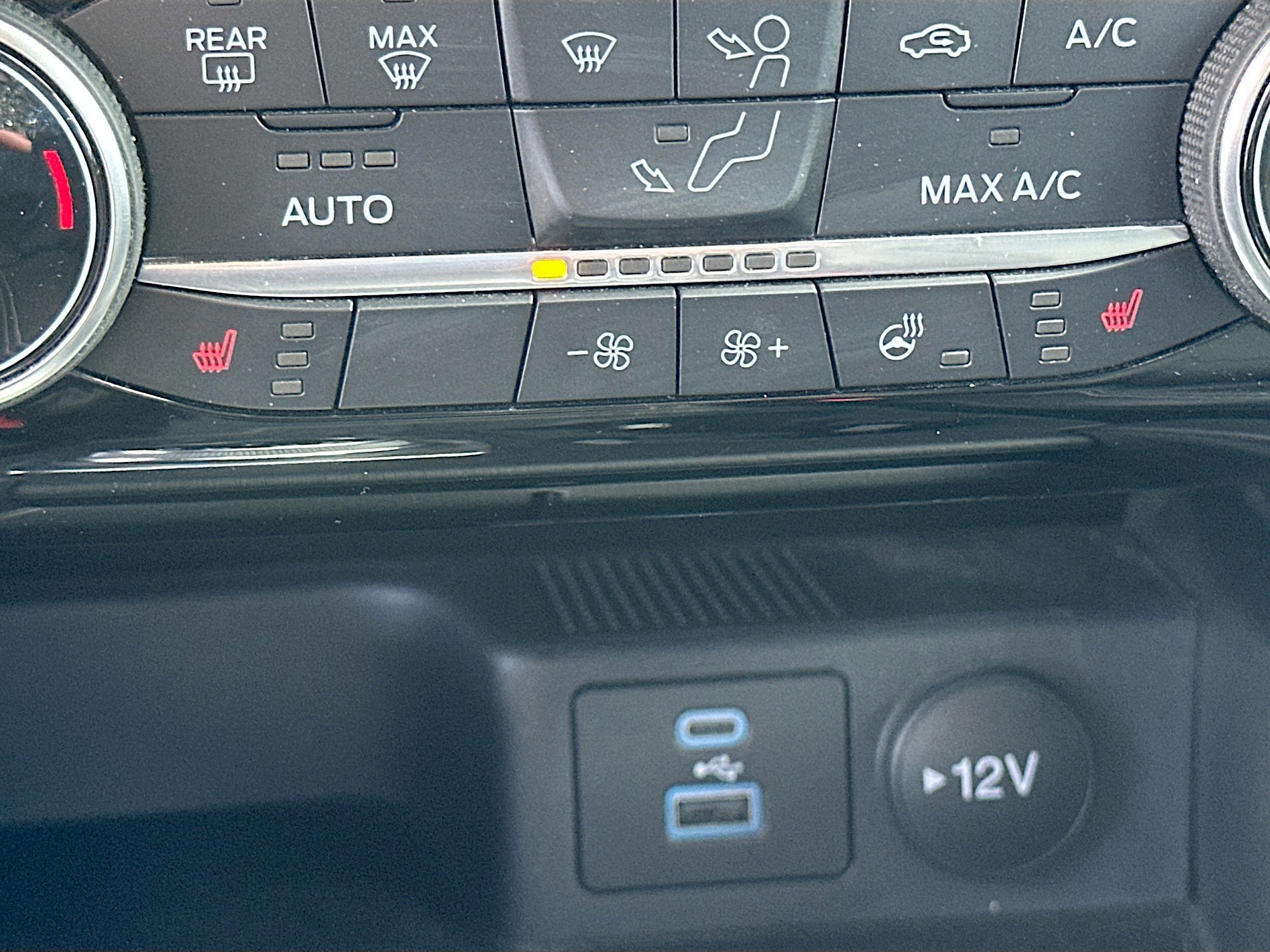 Certified 2022 Ford Escape SEL image 19