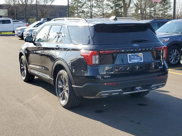 Certified 2025 Ford Explorer Active w/ Active Comfort Package AWD/4WD image 3