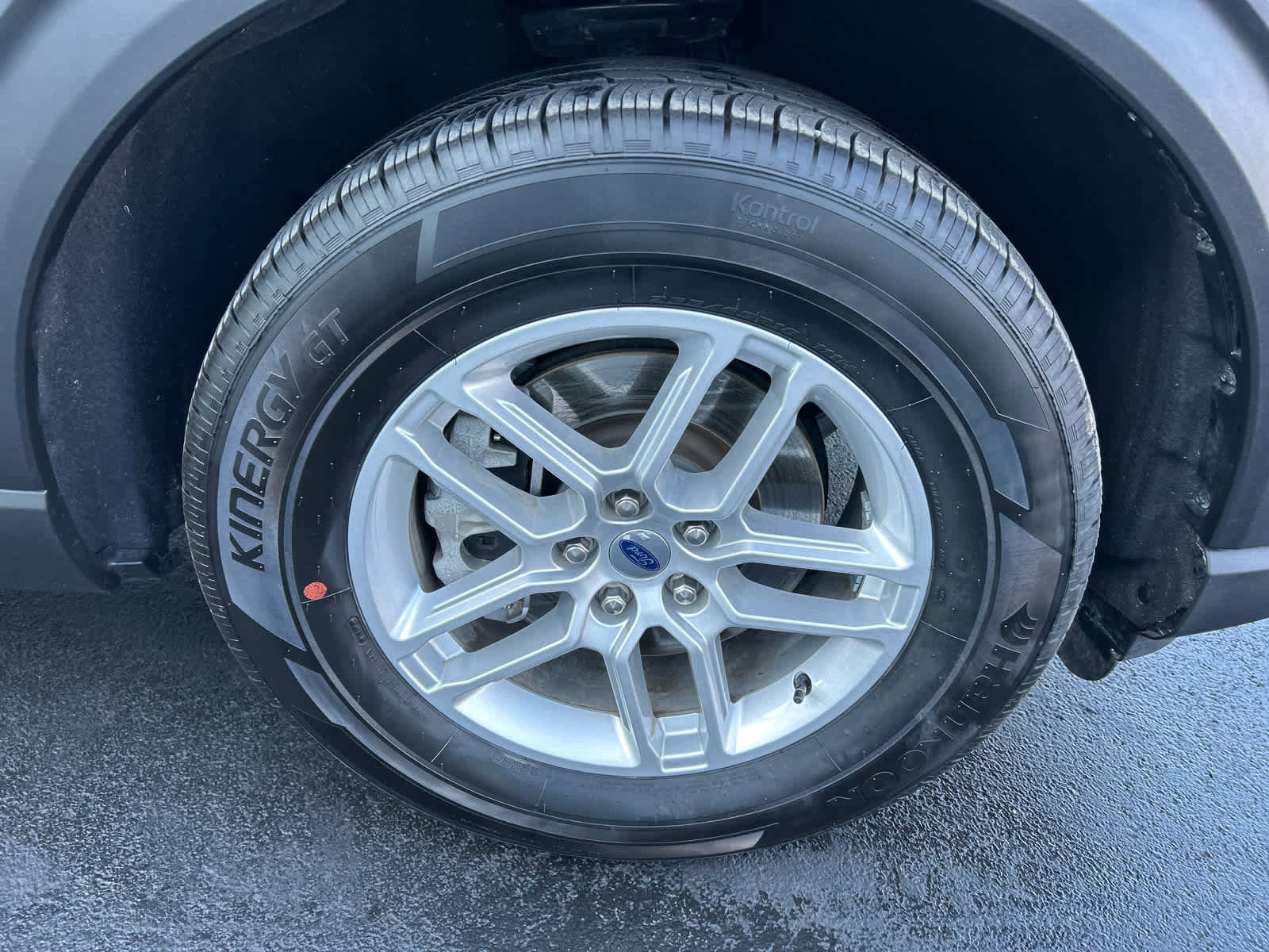 Certified 2025 Ford Explorer Active image 16