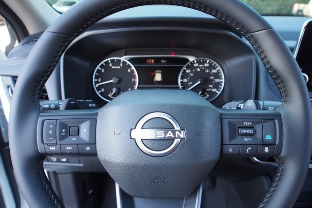 Used 2026 Nissan Rogue SV FWD image 19