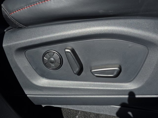 Certified 2025 Ford Explorer ST image 28