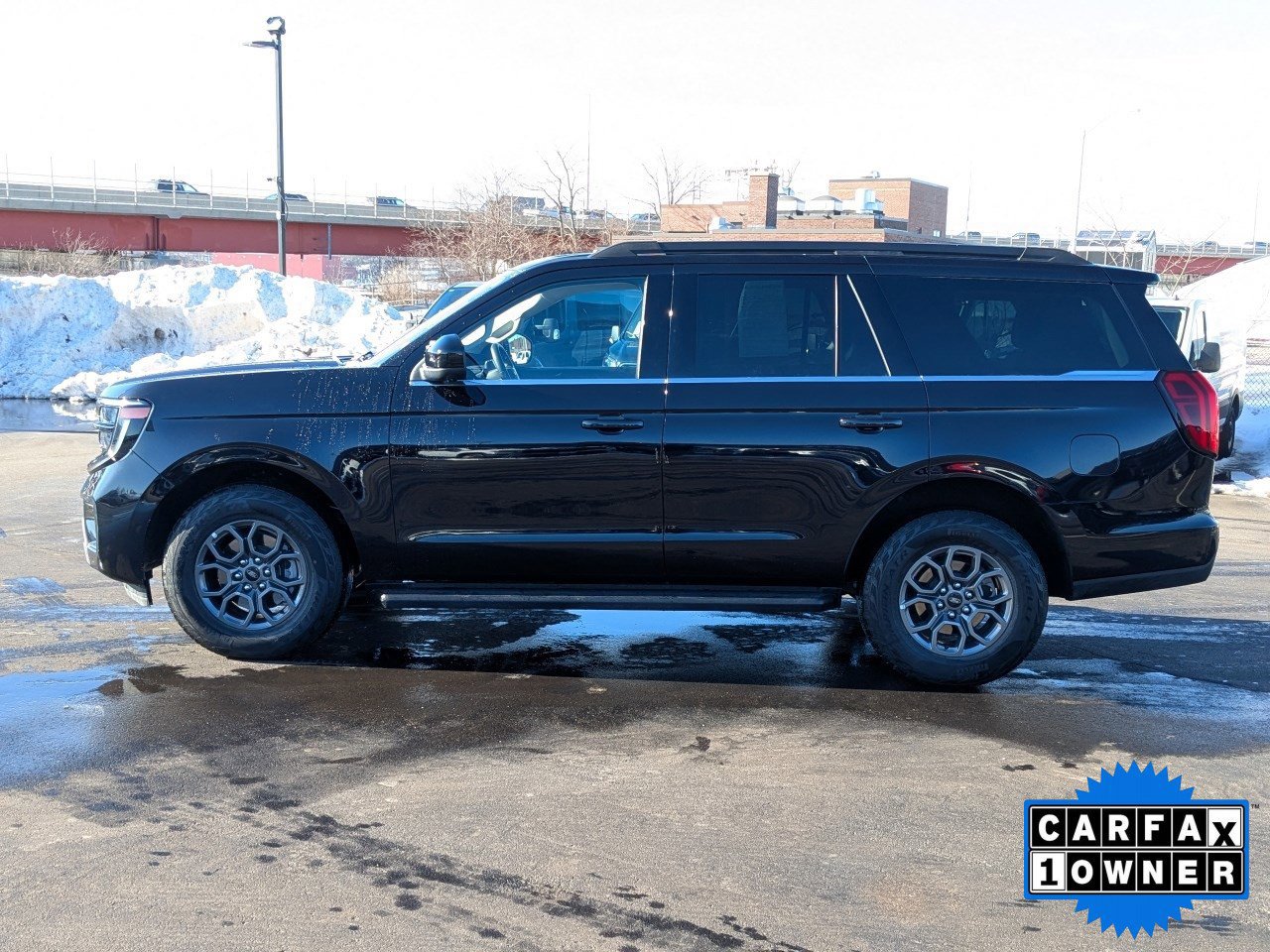 Certified 2025 Ford Expedition Active image 2