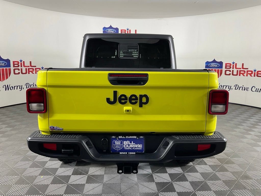 Used 2023 Jeep Gladiator Sport AWD/4WD image 4