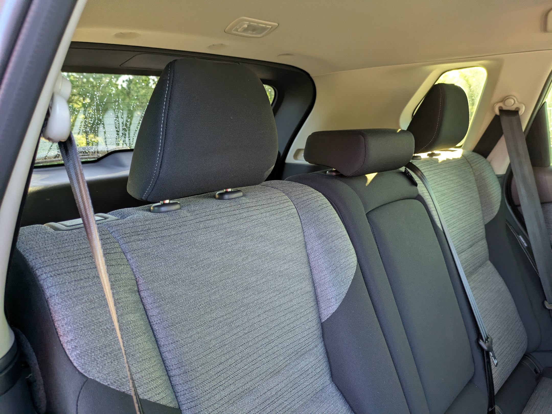 Used 2023 Nissan Rogue SV FWD image 35