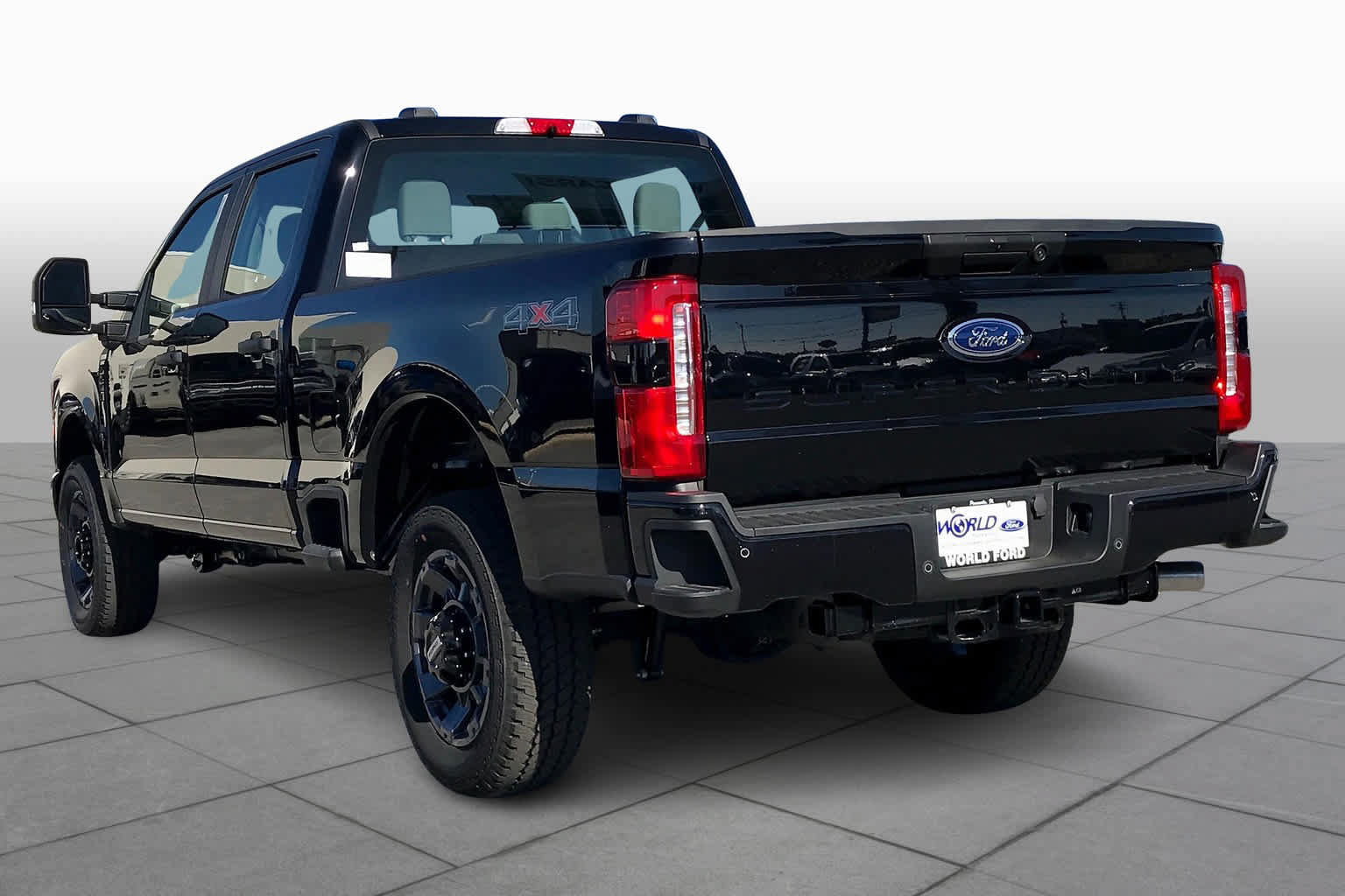 Certified 2024 Ford F250 XL w/ STX Appearance Package AWD/4WD image 11