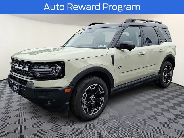 Certified 2025 Ford Bronco Sport Outer Banks w/ Outer Banks Tech Package+ AWD/4WD image 3
