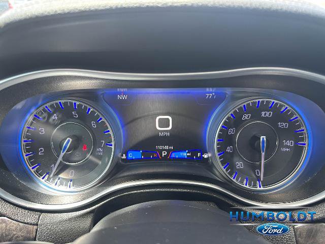 Used 2019 Chrysler 300 Limited AWD/4WD image 21