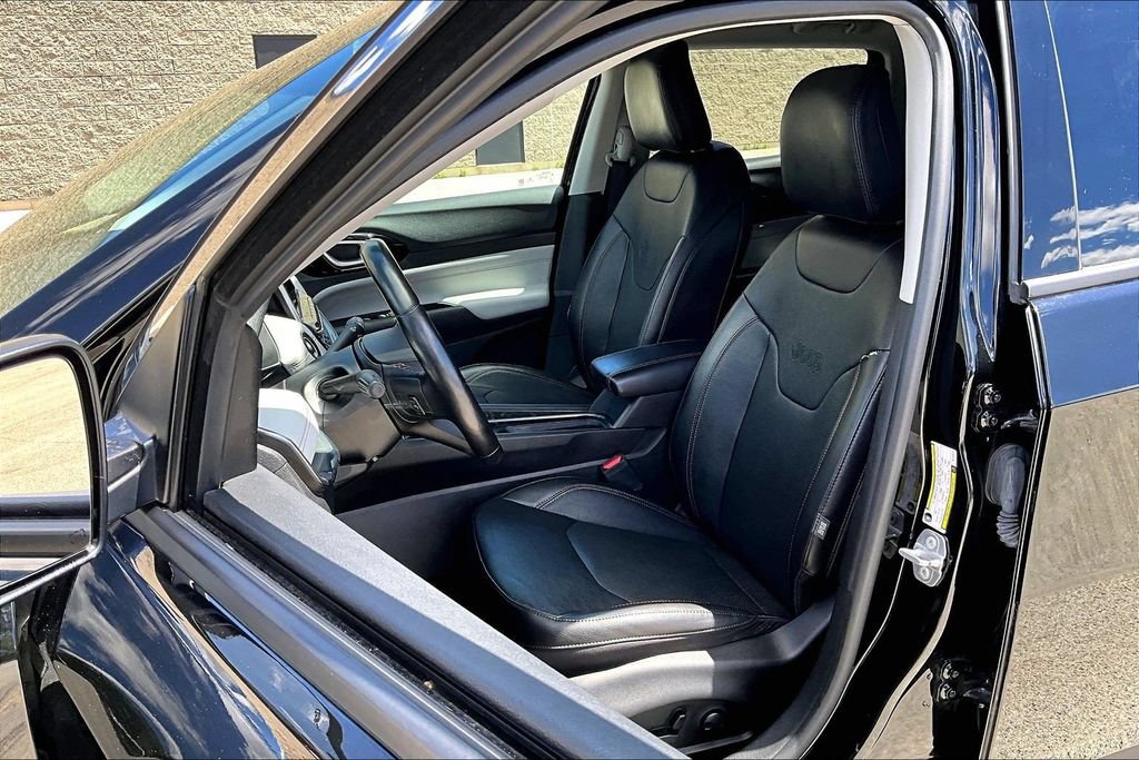 Used 2022 Jeep Compass Limited AWD/4WD image 23