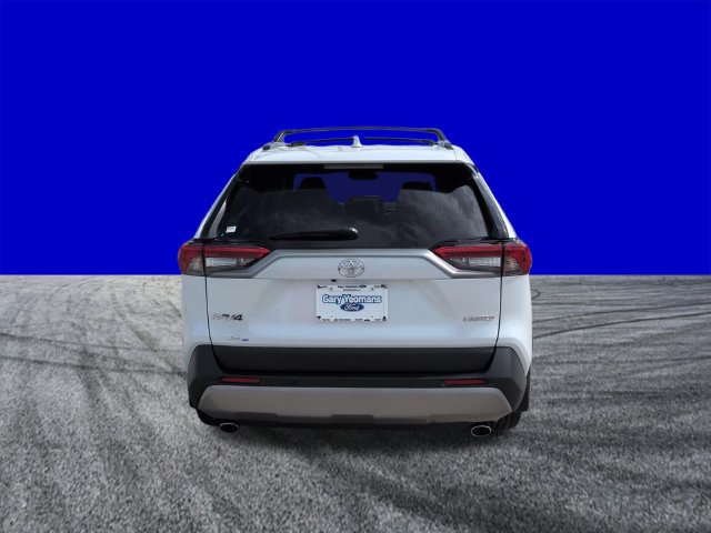 Used 2025 Toyota RAV4 Limited FWD image 5