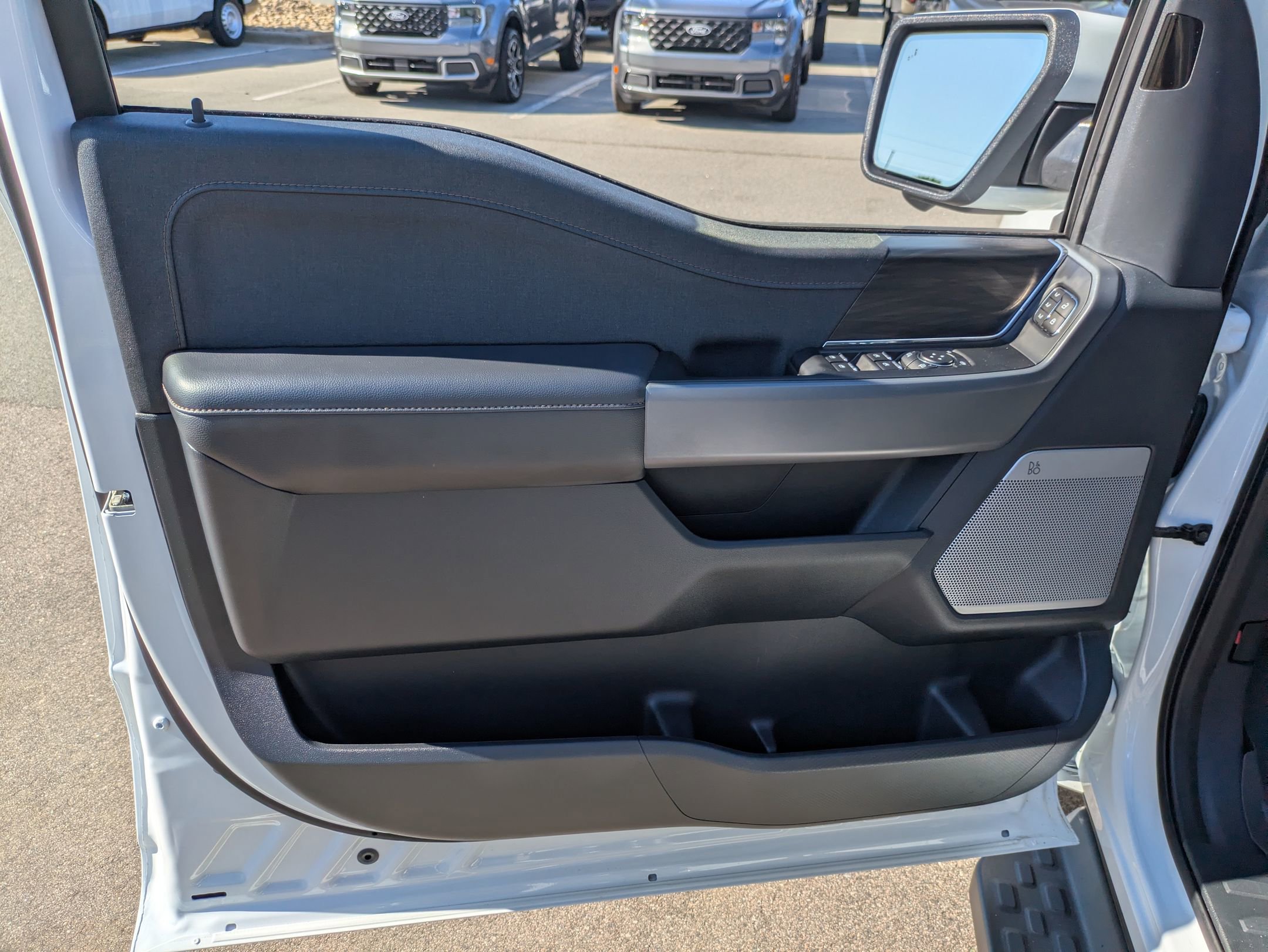 Certified 2025 Ford F150 Lightning Lariat AWD/4WD image 17