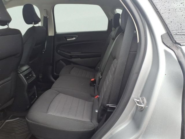 Certified 2024 Ford Edge SE w/ Black Appearance Package AWD/4WD image 9