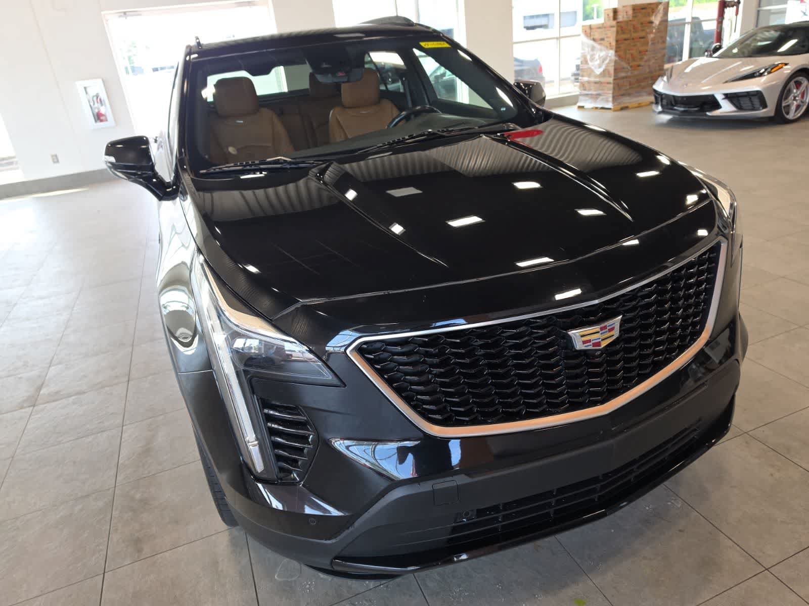 Used 2019 Cadillac XT4 Sport AWD/4WD image 4