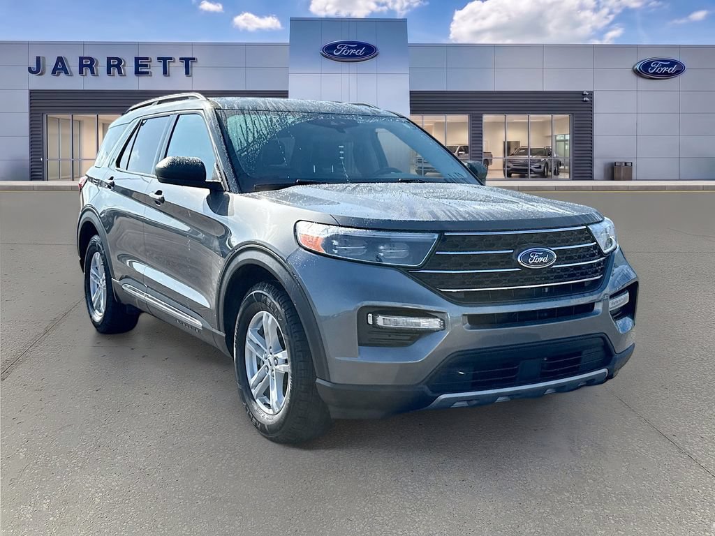 Certified 2024 Ford Explorer XLT w/ Equipment Group 202A