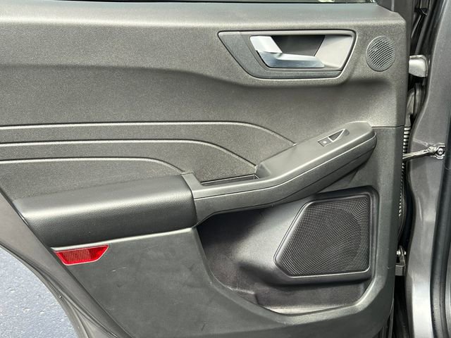 Certified 2024 Ford Escape ST-Line Elite w/ Premium Technology Package image 40