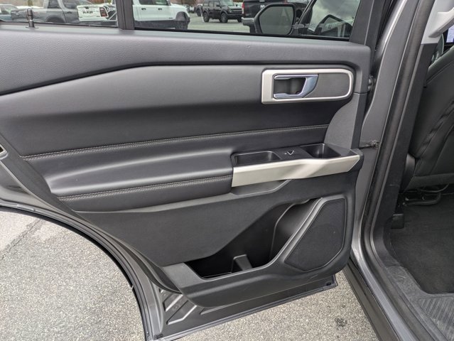 Certified 2022 Ford Explorer XLT w/ Equipment Group 202A image 27