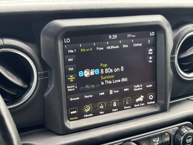 Used 2021 Jeep Wrangler Unlimited Sahara AWD/4WD image 32