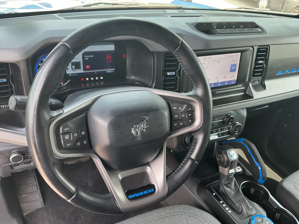 Certified 2022 Ford Bronco Big Bend w/ Sasquatch Package AWD/4WD image 18