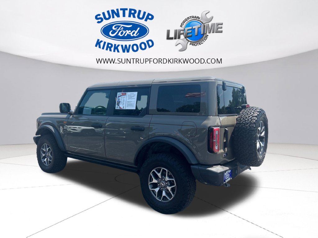 Certified 2025 Ford Bronco Badlands AWD/4WD image 3