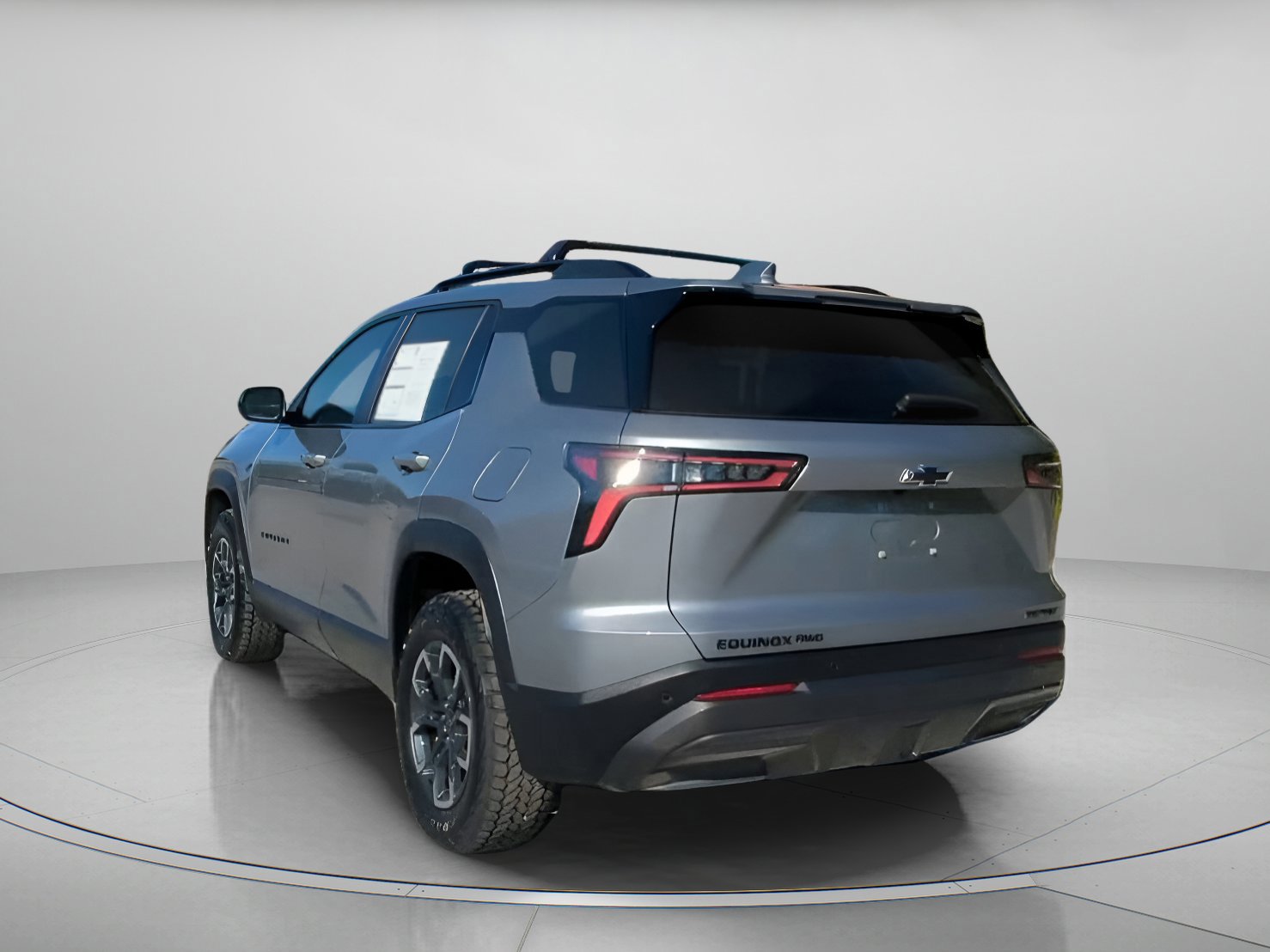 Used 2025 Chevrolet Equinox ACTIV w/ Convenience Package III image 14