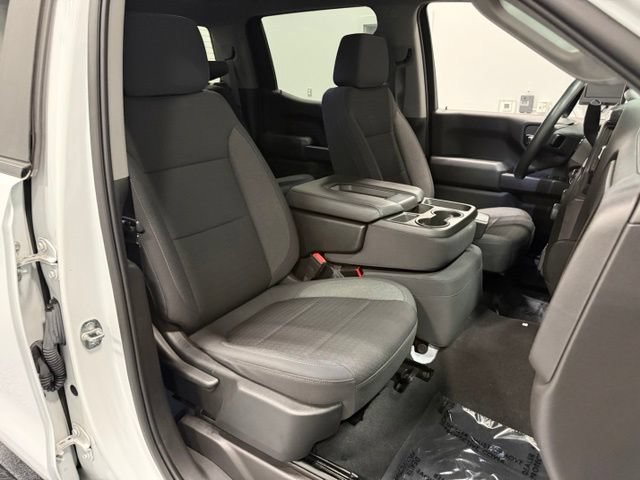 Used 2022 Chevrolet Silverado 1500 Custom w/ Safety Confidence Package AWD/4WD image 32