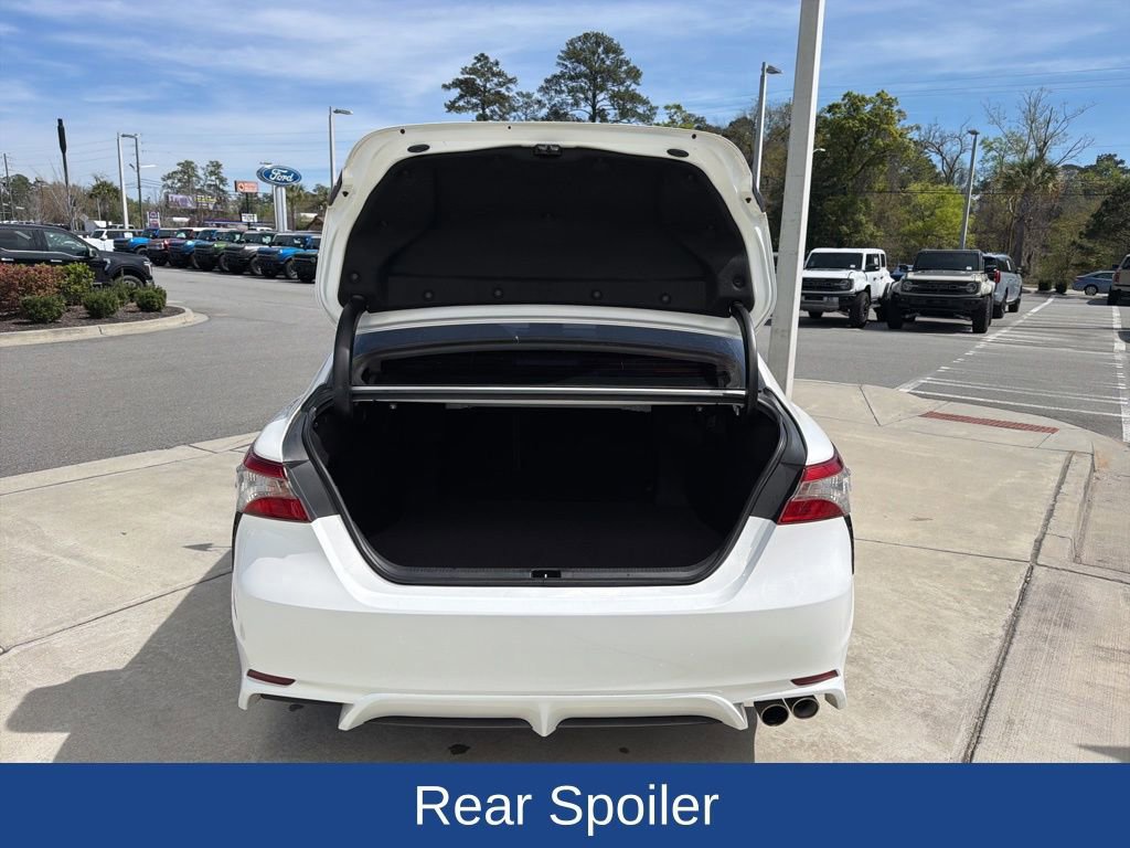 Used 2018 Toyota Camry SE image 9