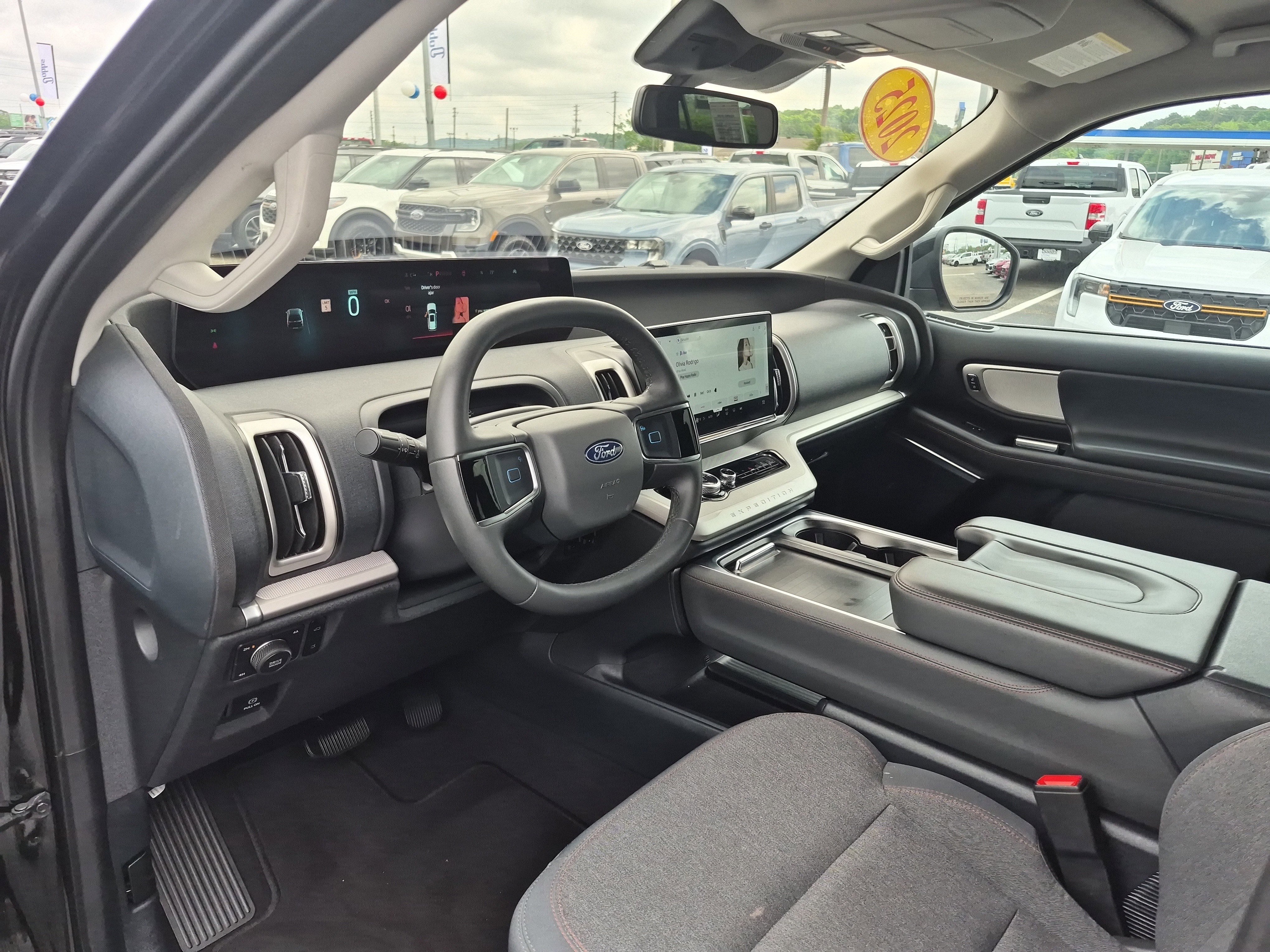 Certified 2025 Ford Expedition Max Active AWD/4WD image 13