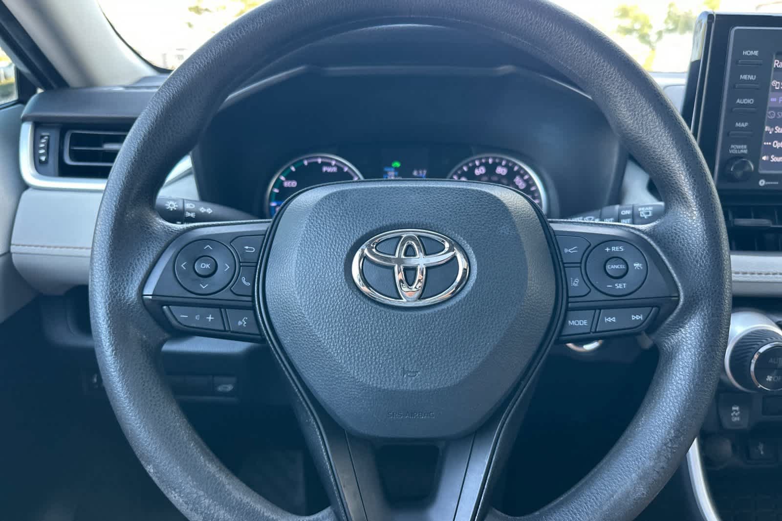 Used 2022 Toyota RAV4 XLE w/ Convenience Package AWD/4WD image 24