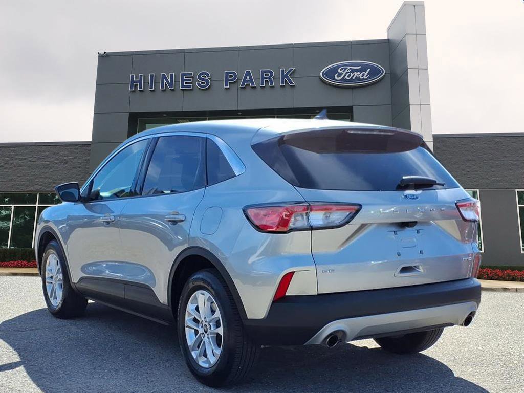Certified 2022 Ford Escape SE w/ Convenience Package image 3
