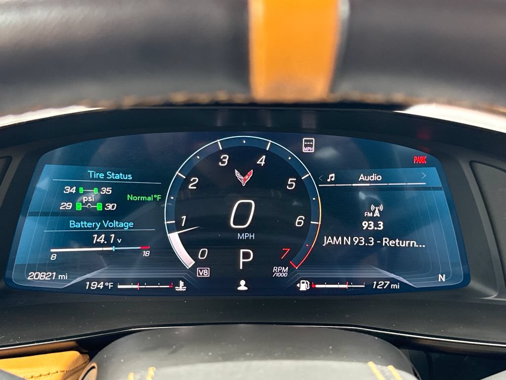 Used 2022 Chevrolet Corvette Stingray Premium Conv w/ Z51 Performance Package RWD image 18