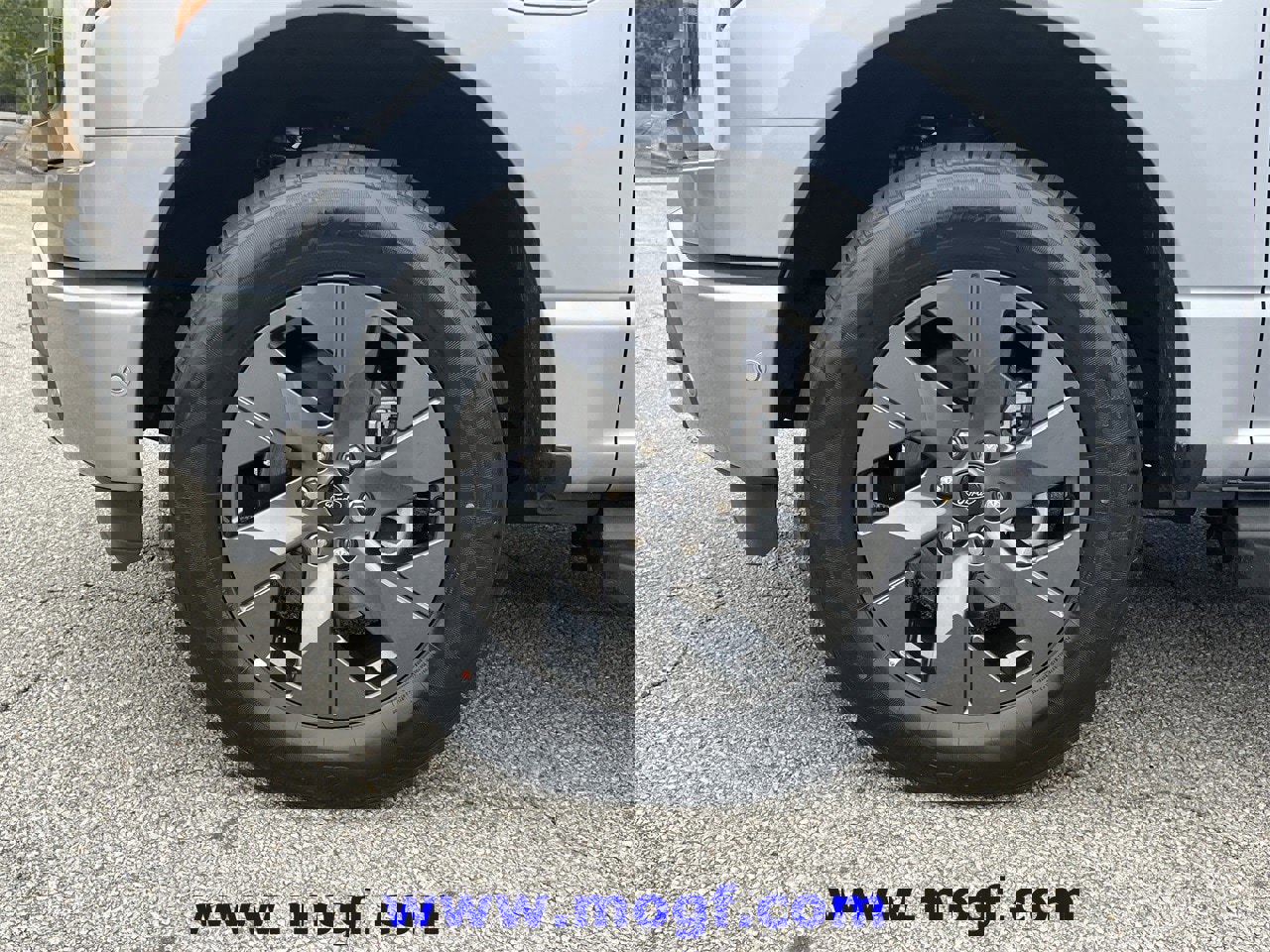 Certified 2022 Ford F150 Lightning Lariat w/ Equipment Group 511A High image 37