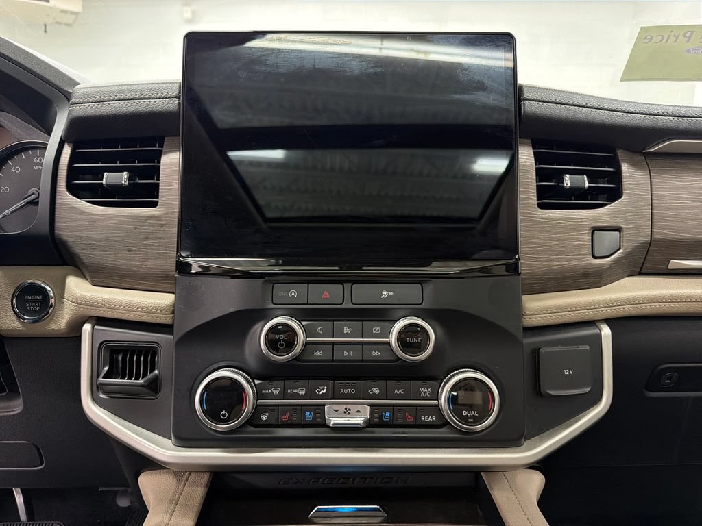 Certified 2024 Ford Expedition Limited RWD image 24