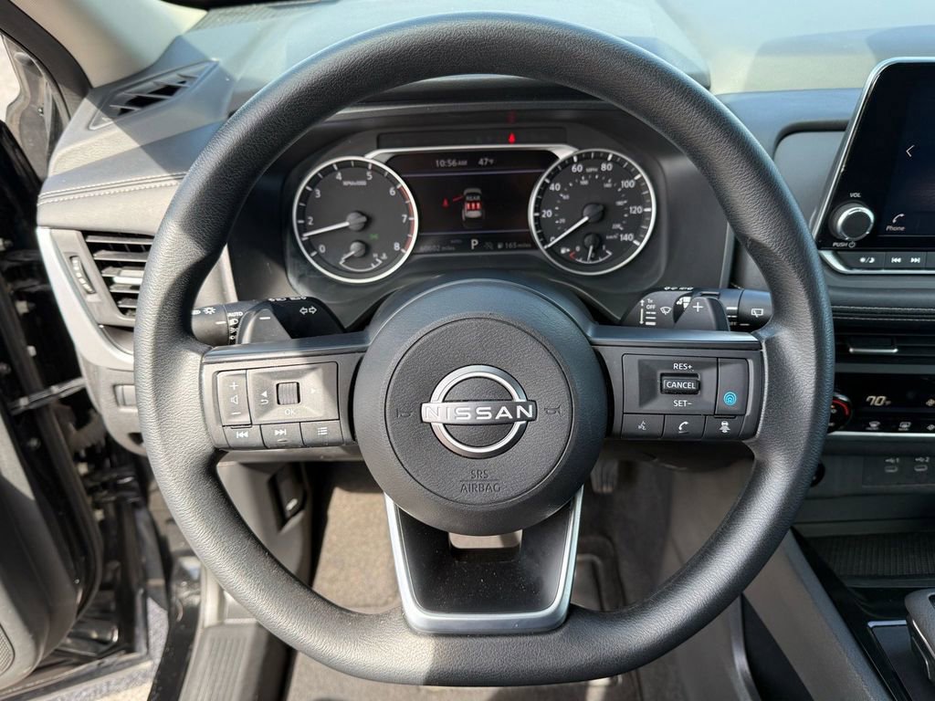 Used 2024 Nissan Rogue SV image 16