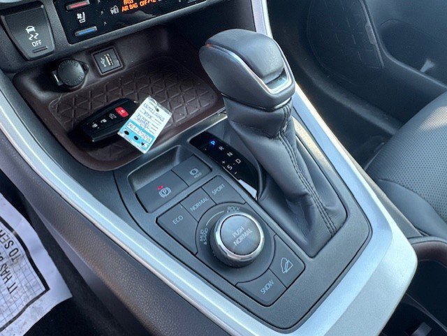 Used 2025 Toyota RAV4 Limited w/ Weather Package image 21