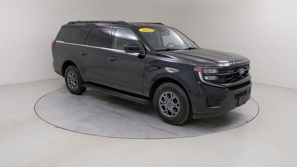 Certified 2025 Ford Expedition Max Active image 11